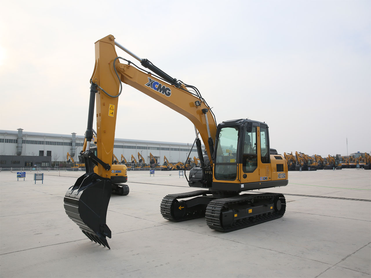 XE135D.jpg