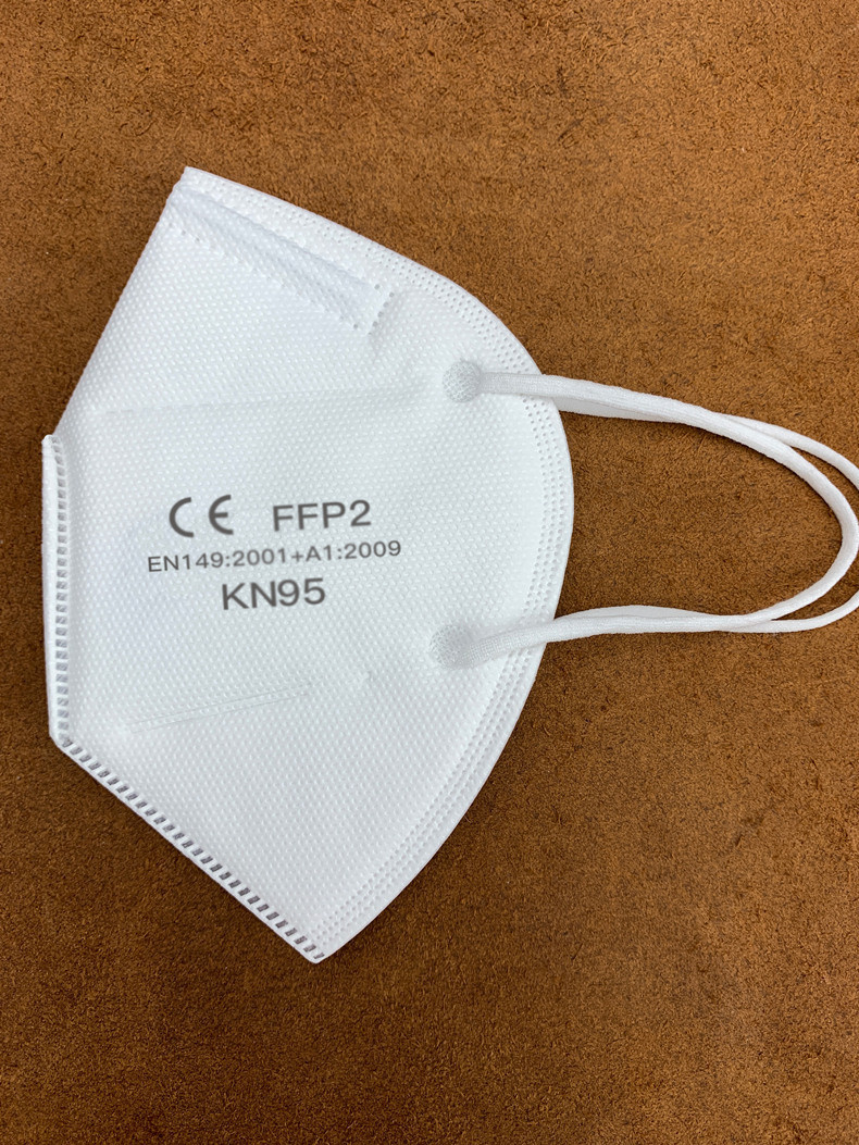 4 Ply FFP2 Face Mask Non Woven Disposable FFP2 Medical Mask Antibacterial