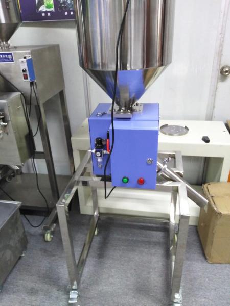 IP65 Pharmaceutical Metal Detector Separator For Food Plastic Industry 12 Months