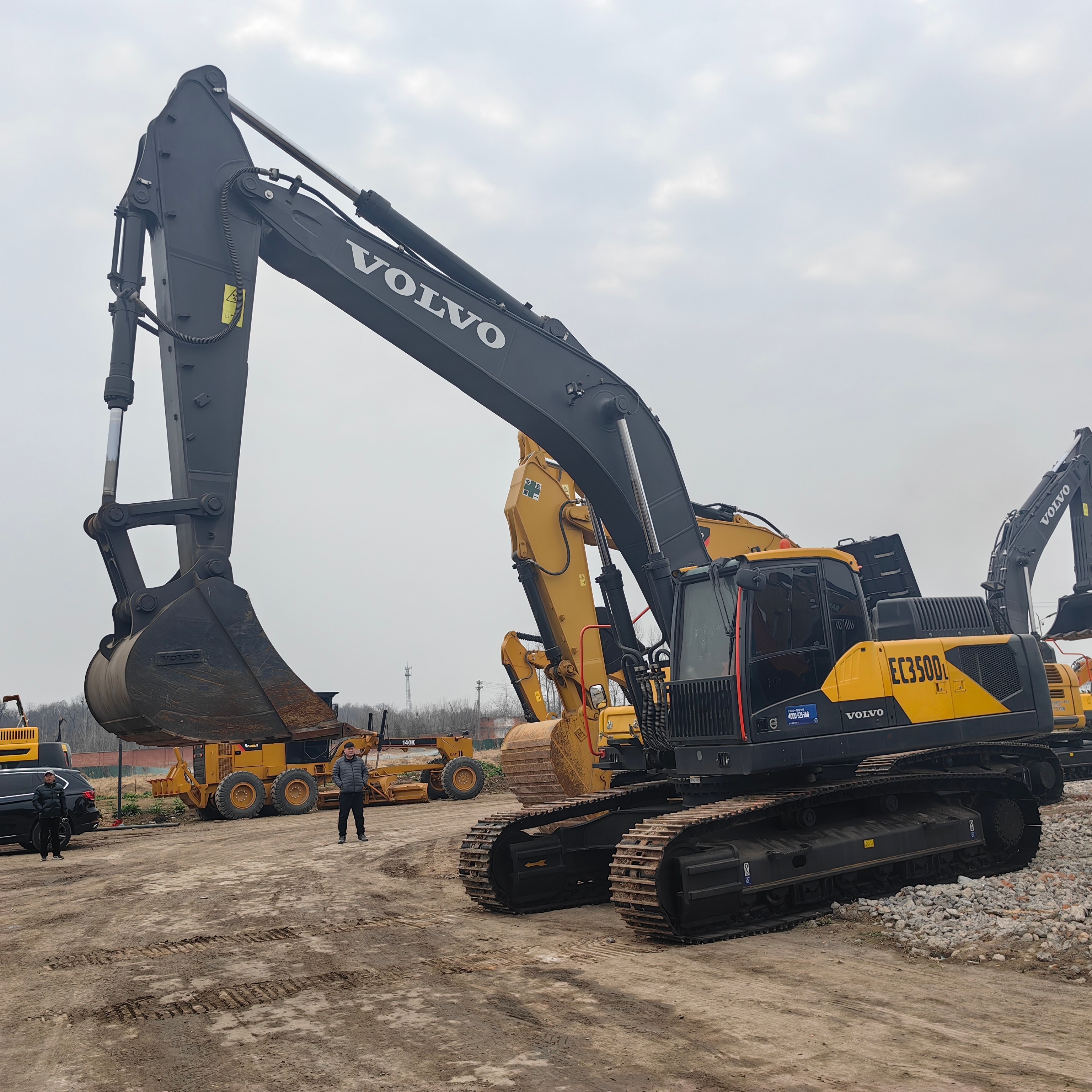 Used Large Machine Digger Volvo Ec350 Engineering Construction Heavy Excavator 36Ton