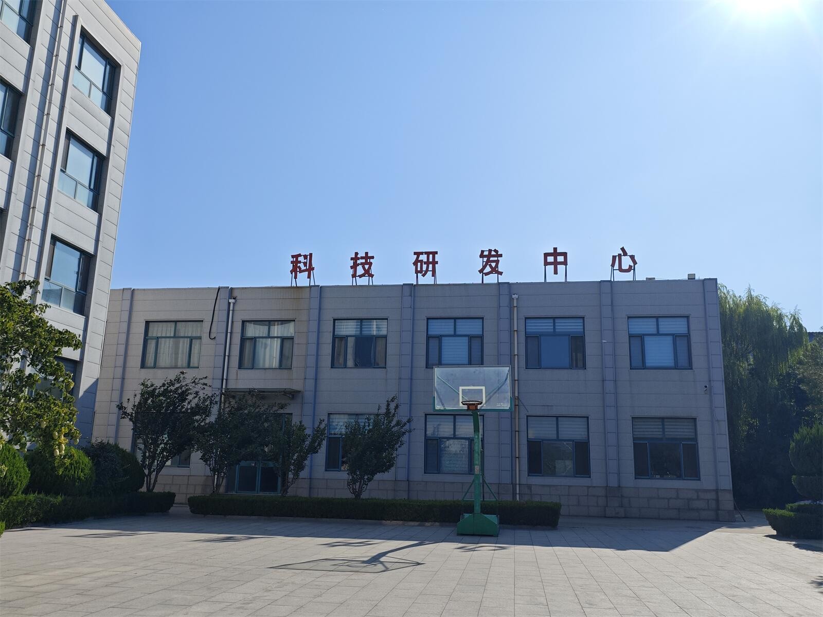 Thermal Shock Resistance Refractory Bricks Pouring Corundum Mullite Fire Bricks For Glass Melter