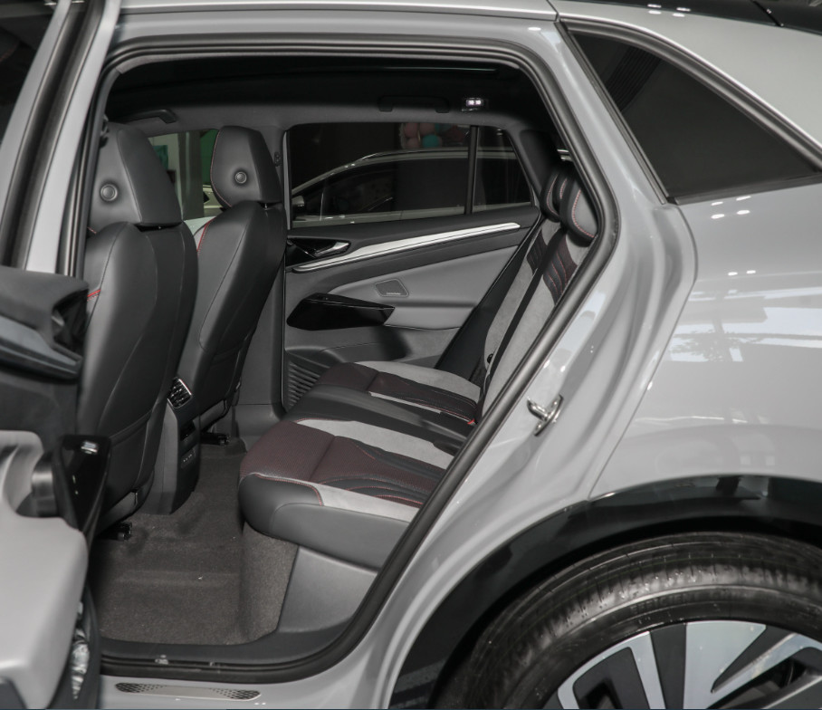 Electric ID.4 CROZZ High Performance 2 Motors PRIME Version 5 Door 5 seats SUV