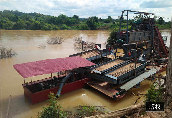 Gold Panning Bucket Chain Dredger 15m Dredging Depth ISO9001 Certified