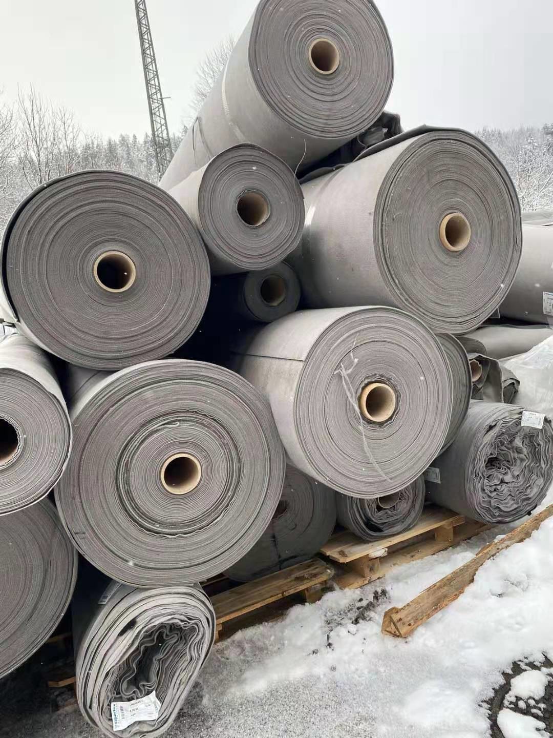660mm Width Horizontal Conveyor Belt Cutter Machine For Roll Material