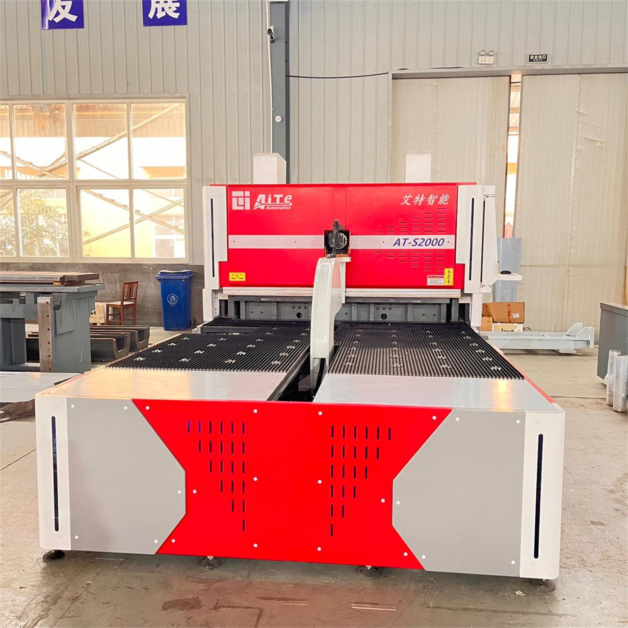 2000mm 2500mm Sheet Metal Bending Machine CNC Panel Bender