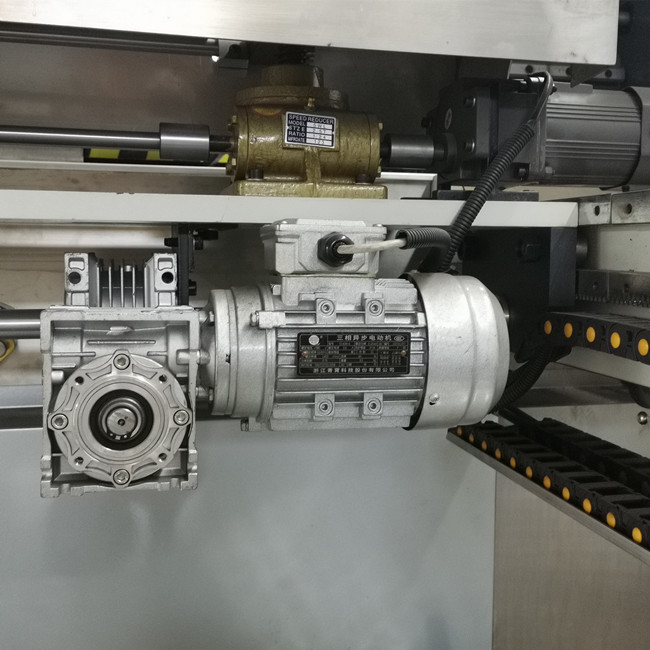 Automated 4 Colours Corrugated Carton Flexo Printing Machine Slotting Die Cutting