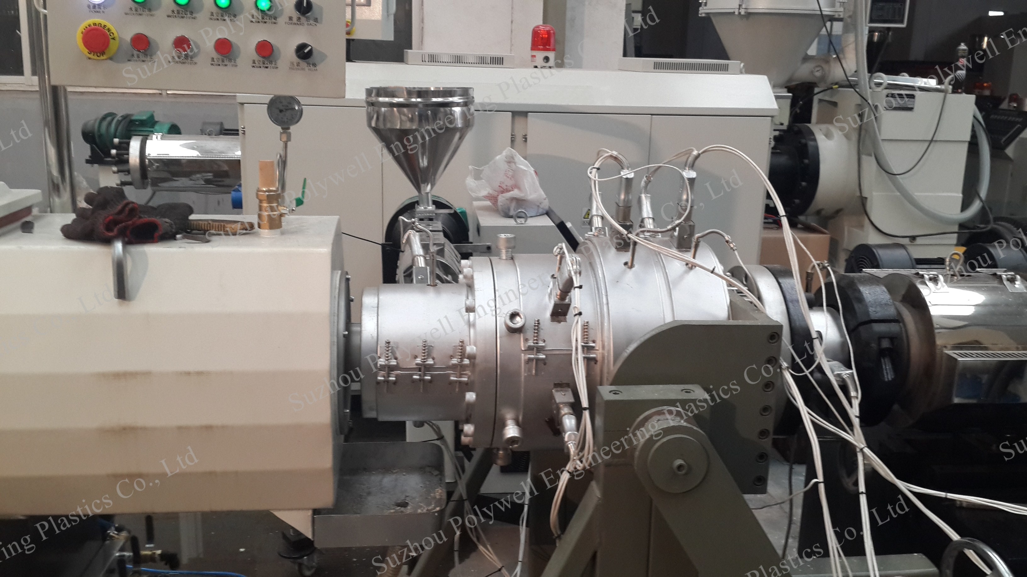 PVC Pipe Extrusion Machine/UPVC Pipe Production Line/Plastic PVC/UPVC/CPVC Electricity Conduit Tube Extrusion Line