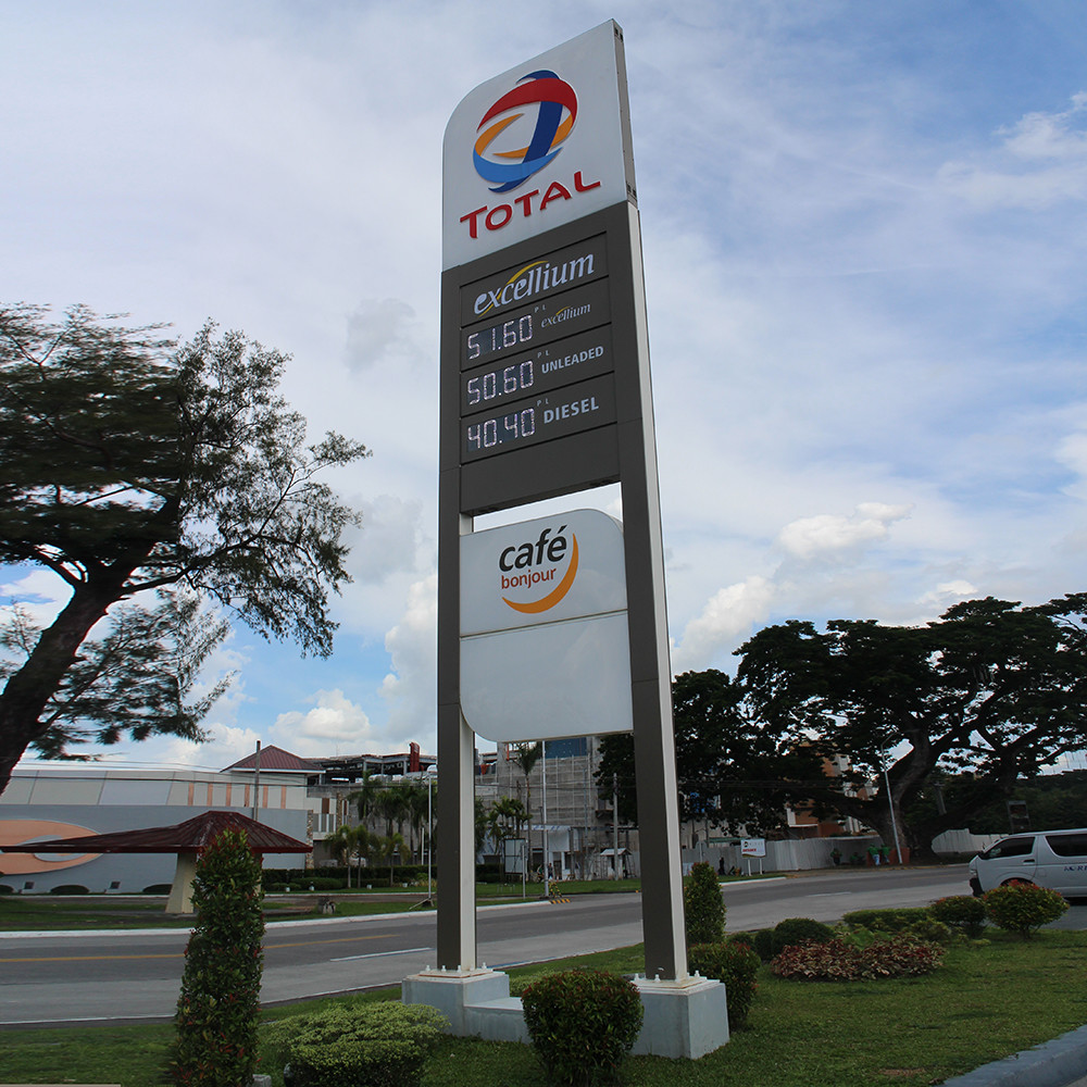 Modern Directional Wayfinding Signage , Illuminated Pylon Signs