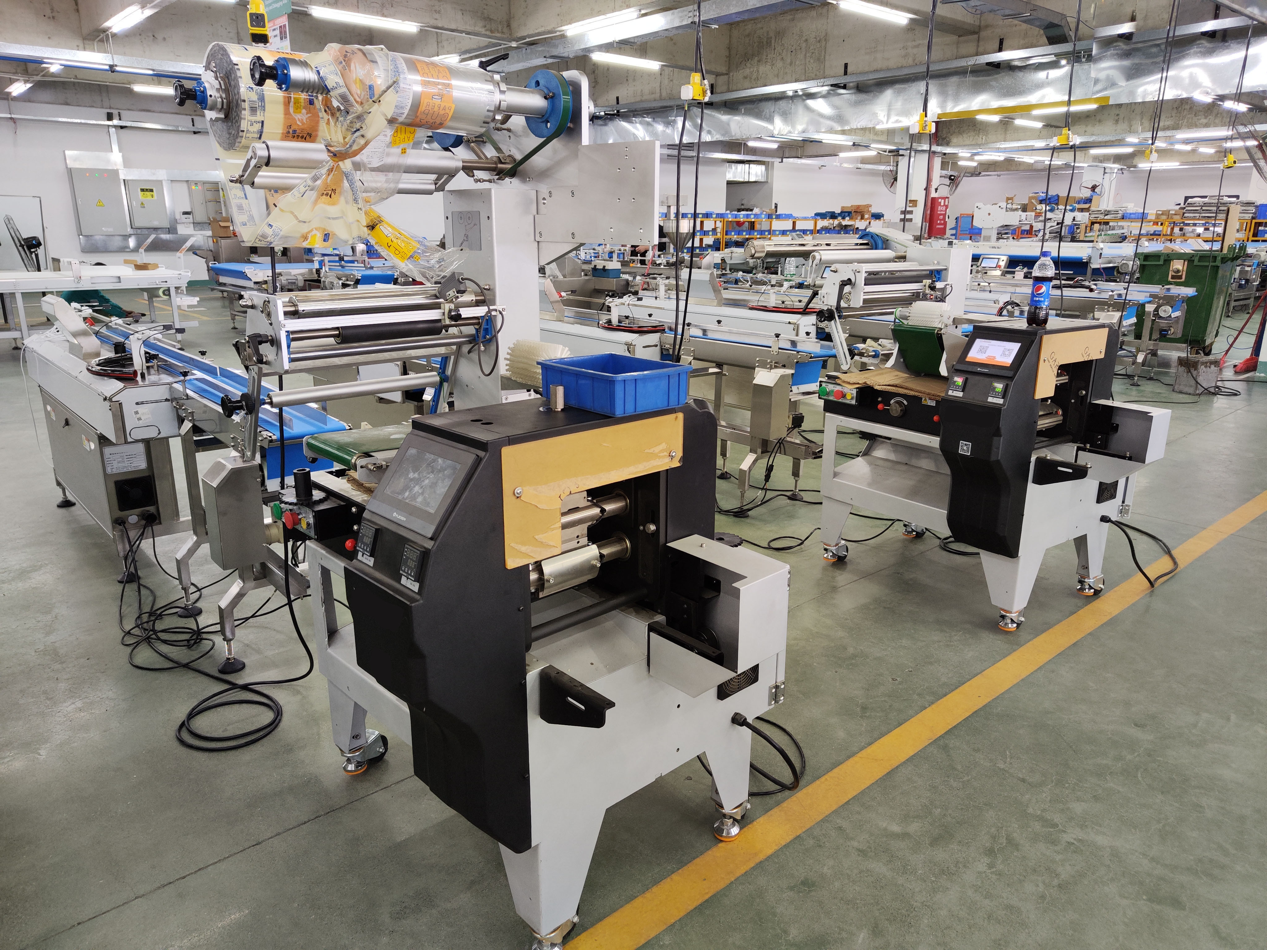 25-100 Bags/Min Automatic Food Packaging Machine Pillow Frozen Food Packing Machine