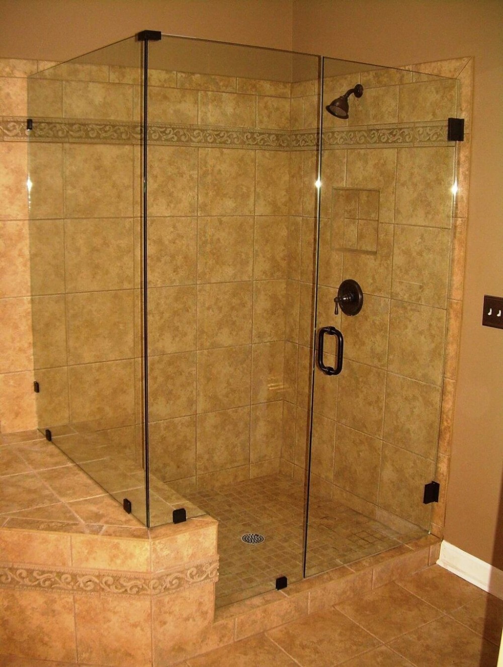 Canada Brass Chrome Plate Wall to Glass Shower Clamp for Door Width 600-800mm Hot Item