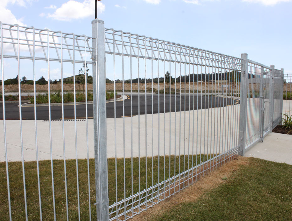 Decorative Triangle Bending BRC Park 5mm Roll Top Mesh Fencing