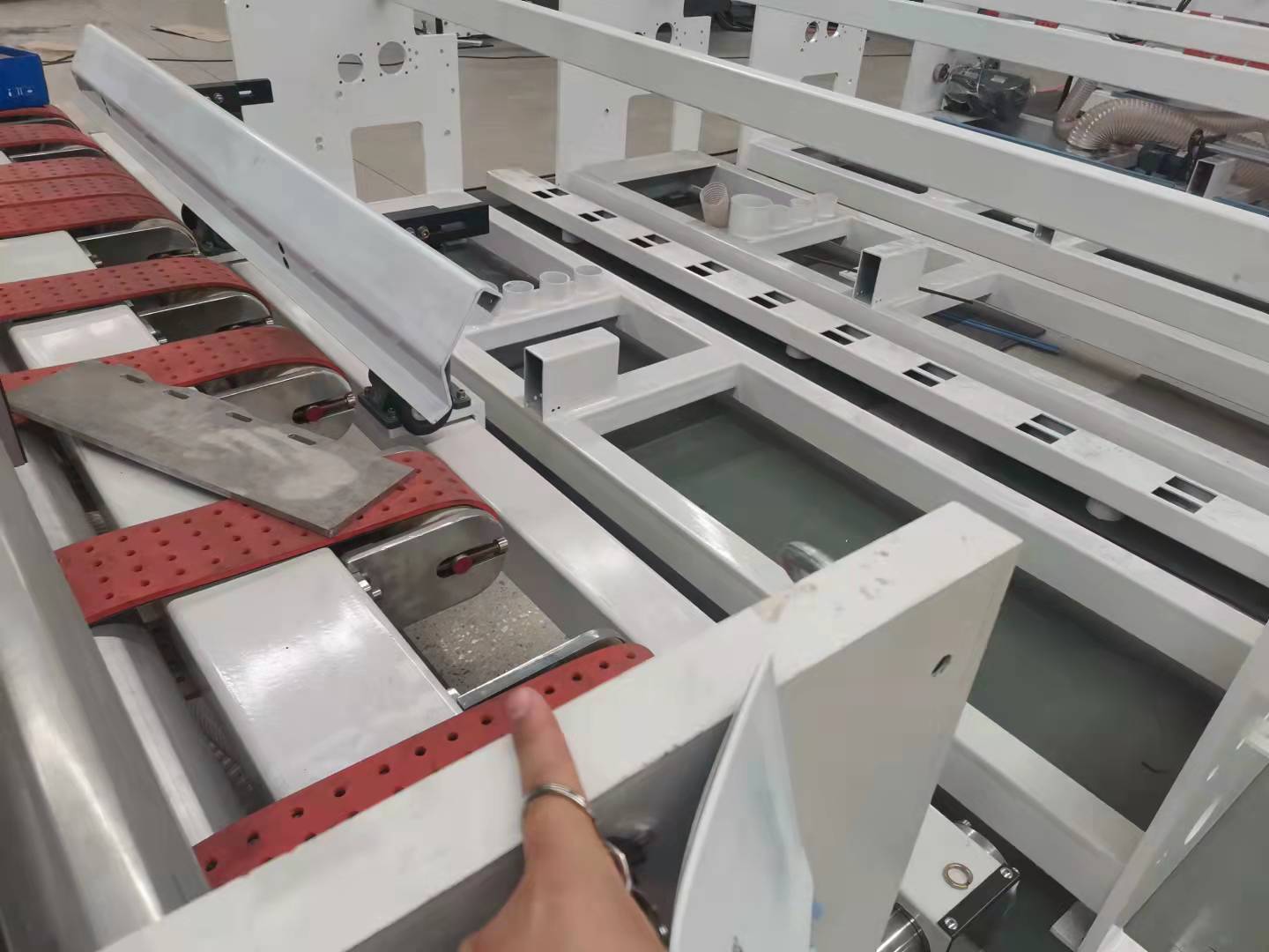 Full Automatic Nail Sticking Integrated Plc Carton Machine 380v