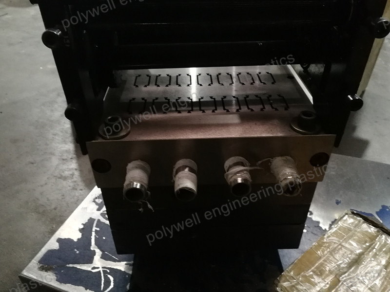 Plastic Mould Components Plastic Moulding Dies Used In Polyamide Thermal Break Bar Extrusion Machine