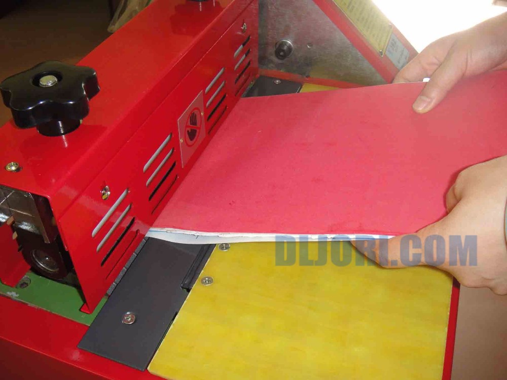 53cm Red Glue Coating Machine For Labeling / Leaflet Attachment