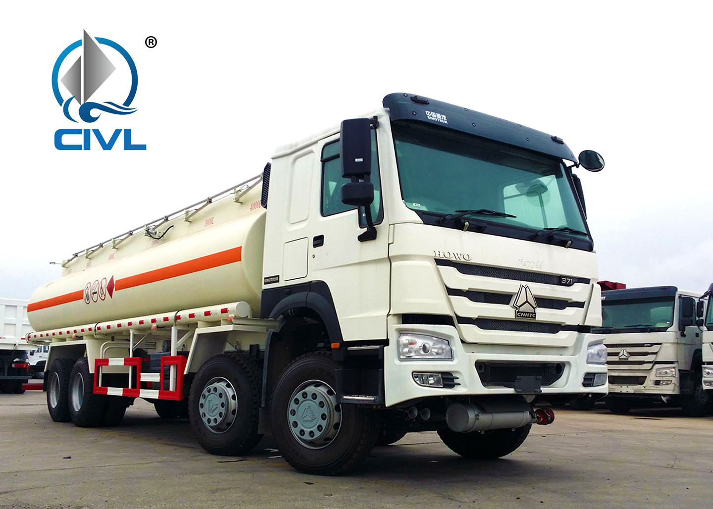 25000L Oil Tanker Trailer 8X4 , HOWO Water Tanker Truck 30000liters 25000liters new Sinotruk fuel tank trucks