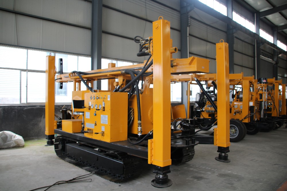 Hudraulic 300m DTH Drilling Rig Machine For Water Well