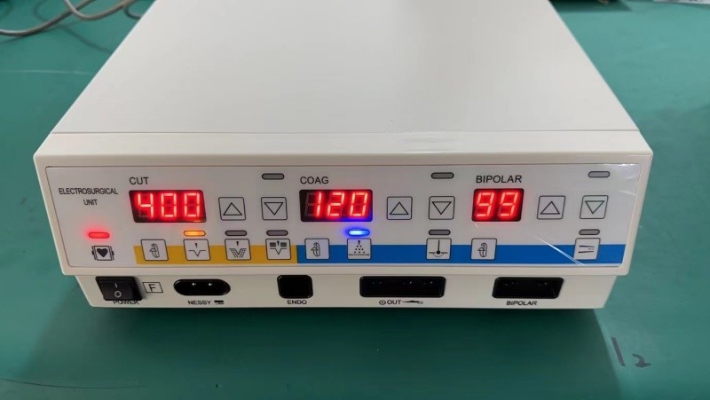 Monopolar Bipolar Surgical Equipment Electrosurgical Unit Diathermy Cautery Machine