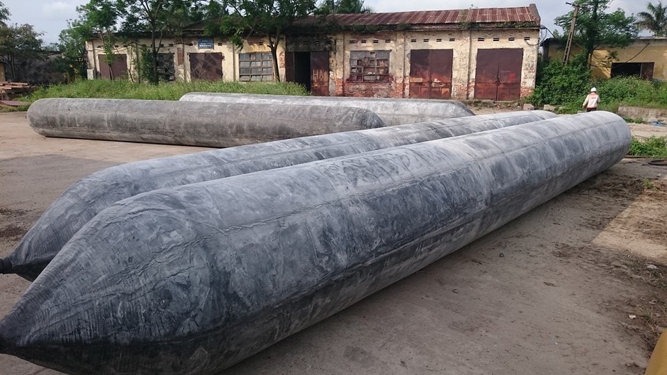 Marine Black Rubber Boat Lifting Ship Launching Airbag Inflatable