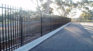 China Wholesale Australia Hot dipped galvanized palisade security fencing on sale