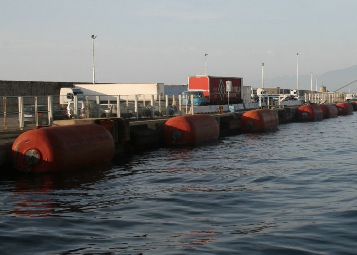 Wear Resistance EVA Foam Filled Fenders For Boat Customized Size 18 Months Warranty