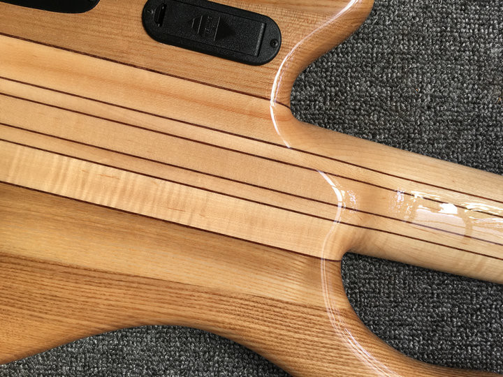 2017 Musical Instruments Ukelele Hot 6 String Bass Guitar. Good Style. Voice. Electric Bazz Guitar Free Shipping, Real P