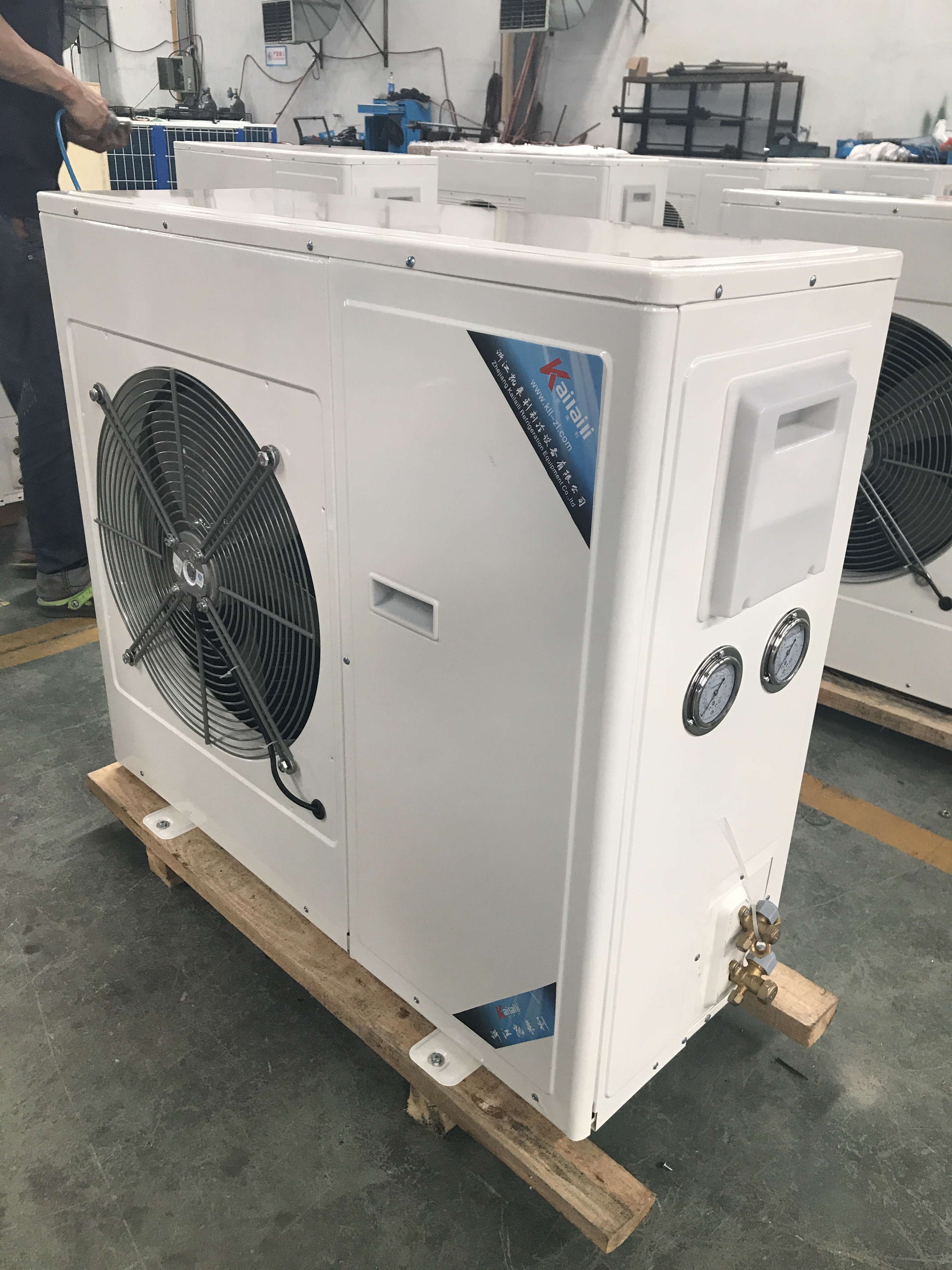 Box type air cooled condensing units (with Copeland ZB series compressor)