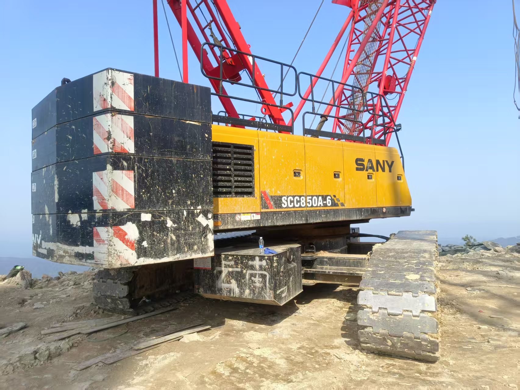 Low Energy Requirements 85 Ton Used 2020 Crawler Crane with Maximum Lifting Height of 39m and ISO9001 Certification