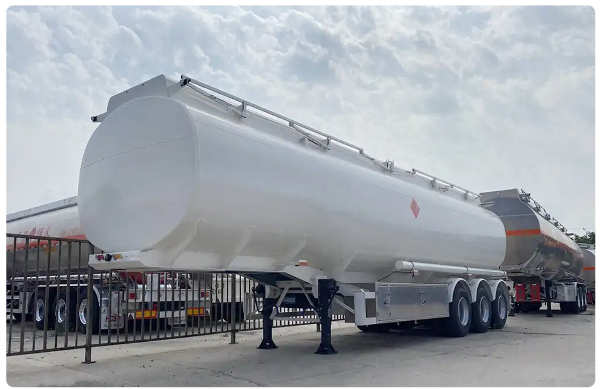 3 Axle 40000l Carbon Steel transport liquid or gaseous various chemical product carbon compounds heavy duty Fuel Tanker Trailer