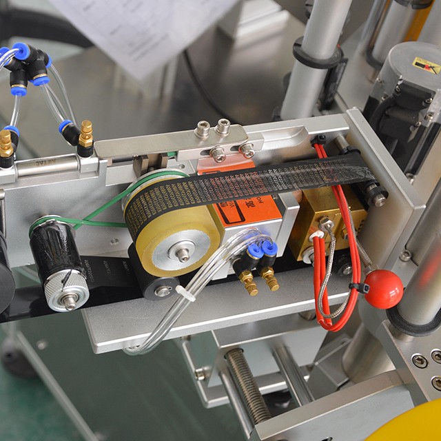 Carton Double 1.5Kw Automatic Labelling Machine Sticker 220V 50hz