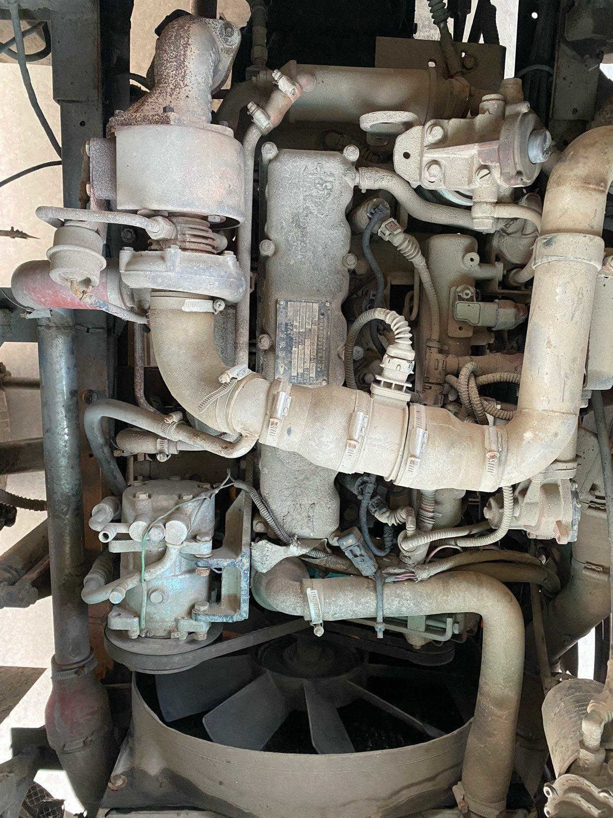 Used Mini Van 136hp DongF EQ6600 17seats Yuchai Engine Euro 4 Left Hand Drive