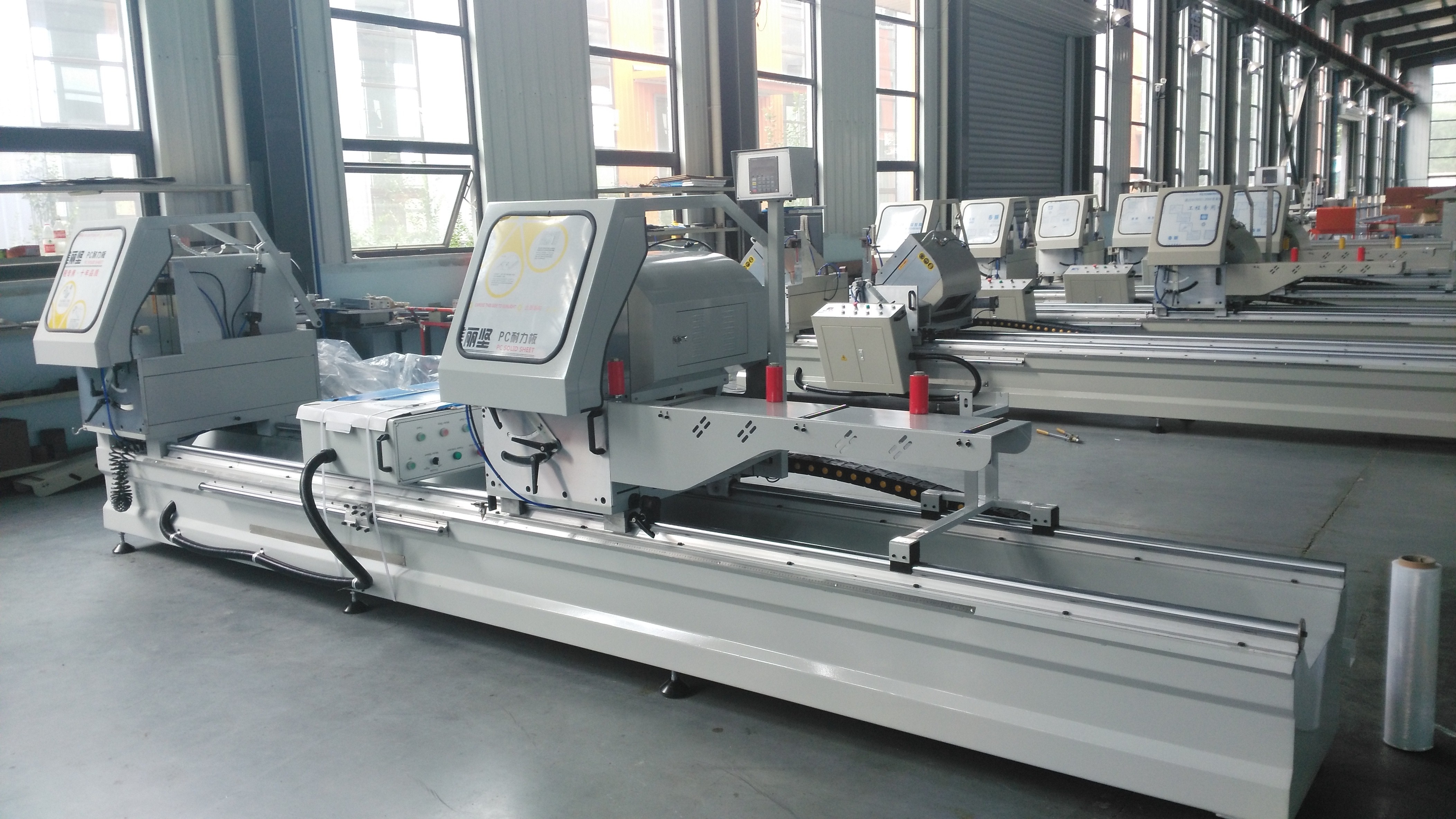 OEM High quality cutting/precision double head saw/aluminium best price cutting/window cutting saw/two head cutter