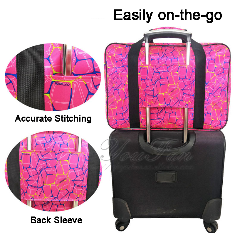 Casual Travel Duffel Bags , Smooth Zipper Closure Carry On Duffel Bag