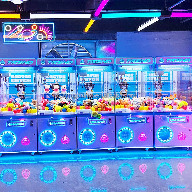 Toy Coin Op Claw Crane Game Machine Made of Metal acrylic plastic with Picture