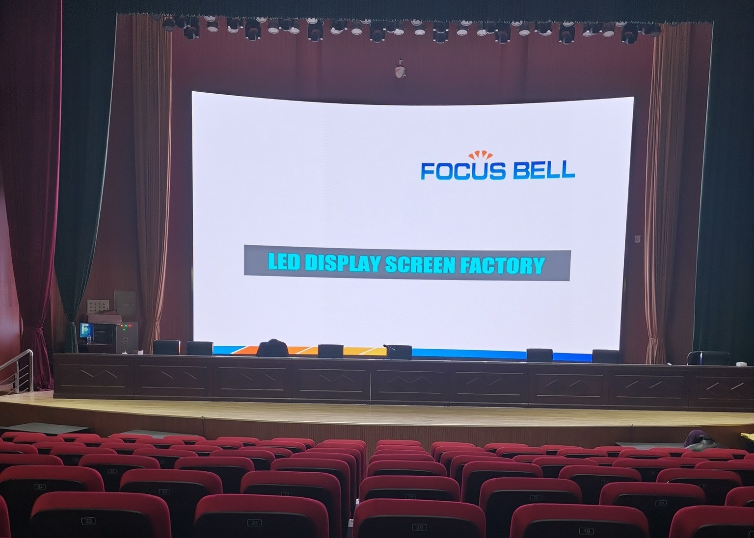 Moduel Size 192*192mm SMD LED Screen for Regular Cabinet Size 576mmx576mm and in Aluminum