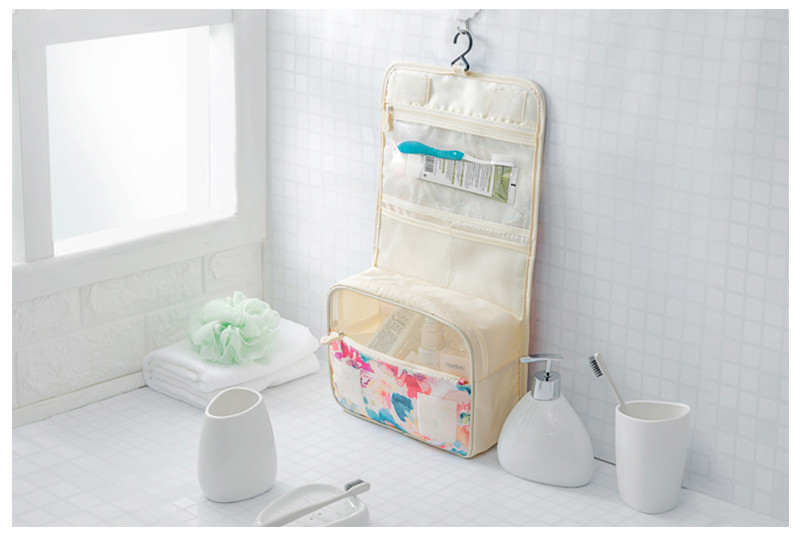 Portable Flower Printing Polyester Hanging Travel Makeup Bag
