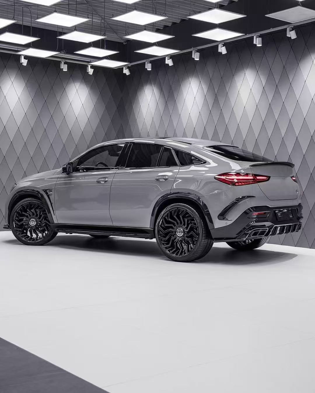 for Mercedes-Benz GLE53 63Ccoupe Carbon fiber Body Kit GLE53 63Ccoupe carbon fiber front lip diffuser Spoiler Wide-body kit