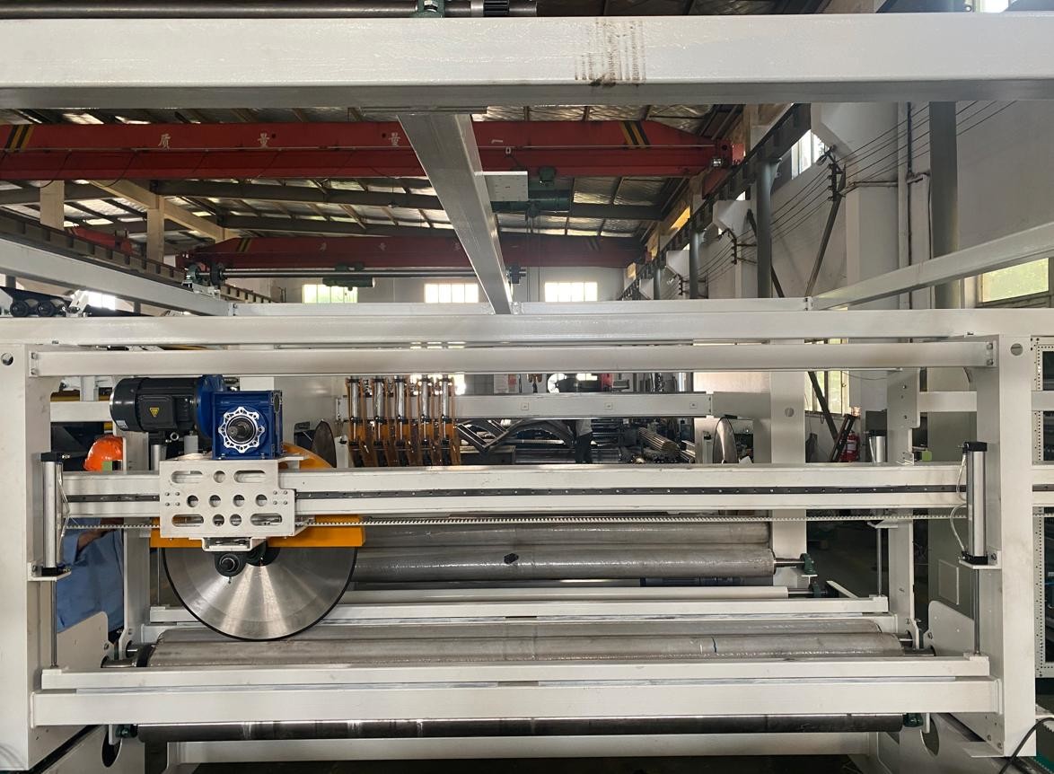 Winding And Cutting non woven machine For Wadding Line
