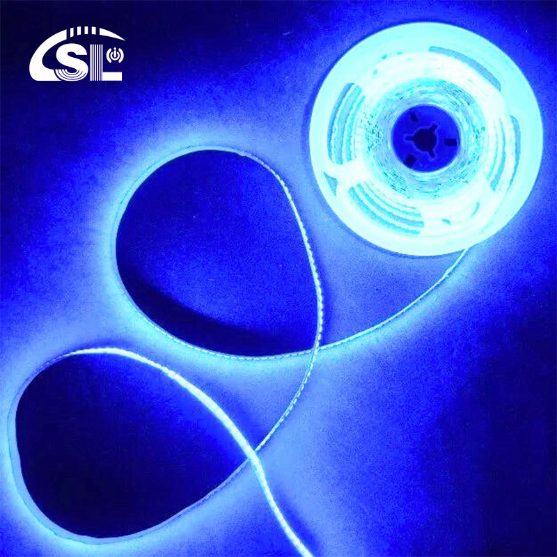 140 LED/m Flexible SMD2835 LED Light Strip with 50000 Hour Working Lifetime