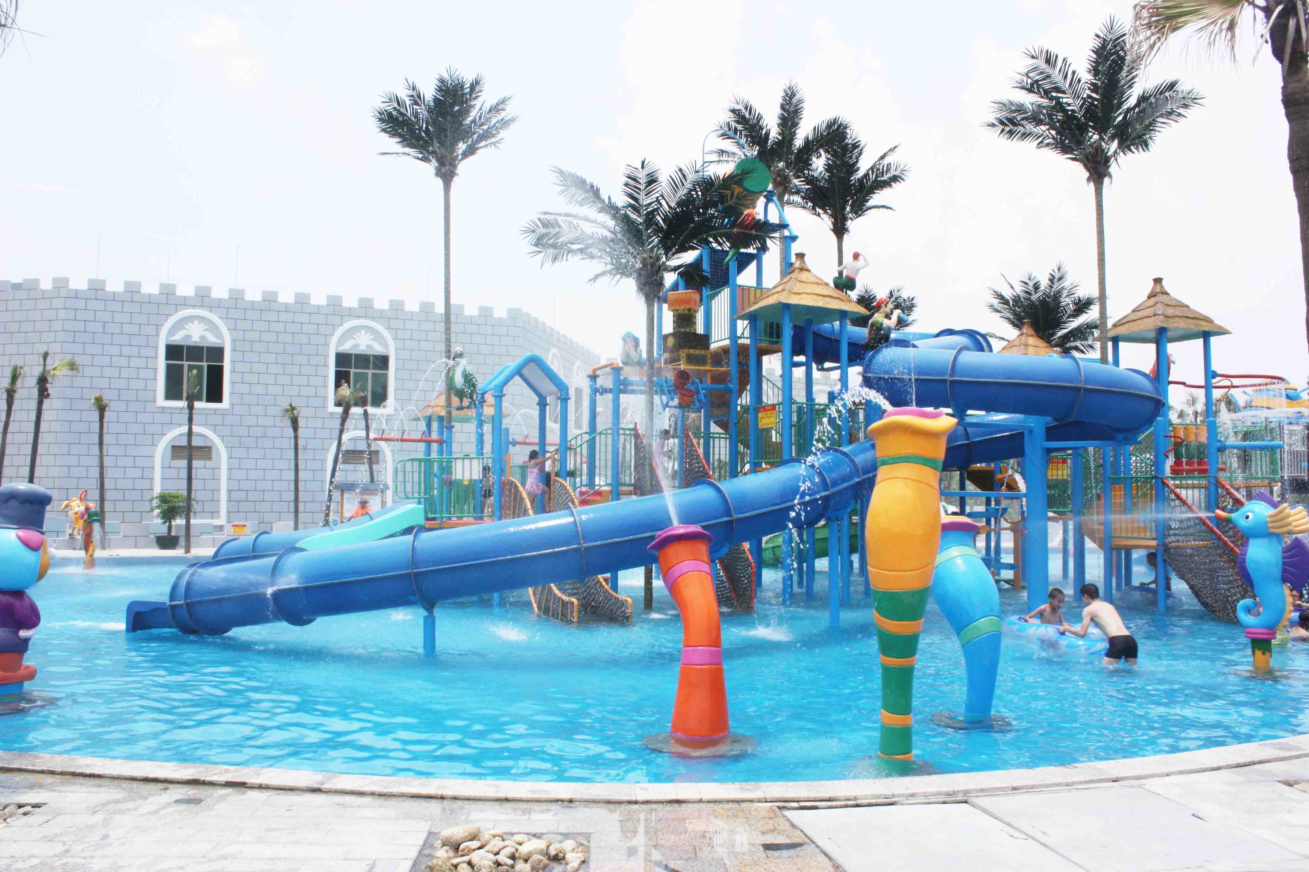 Family Commercial Aqua Playground Fiberglass with Water Park Slides / Customized Water Park Equipemnt