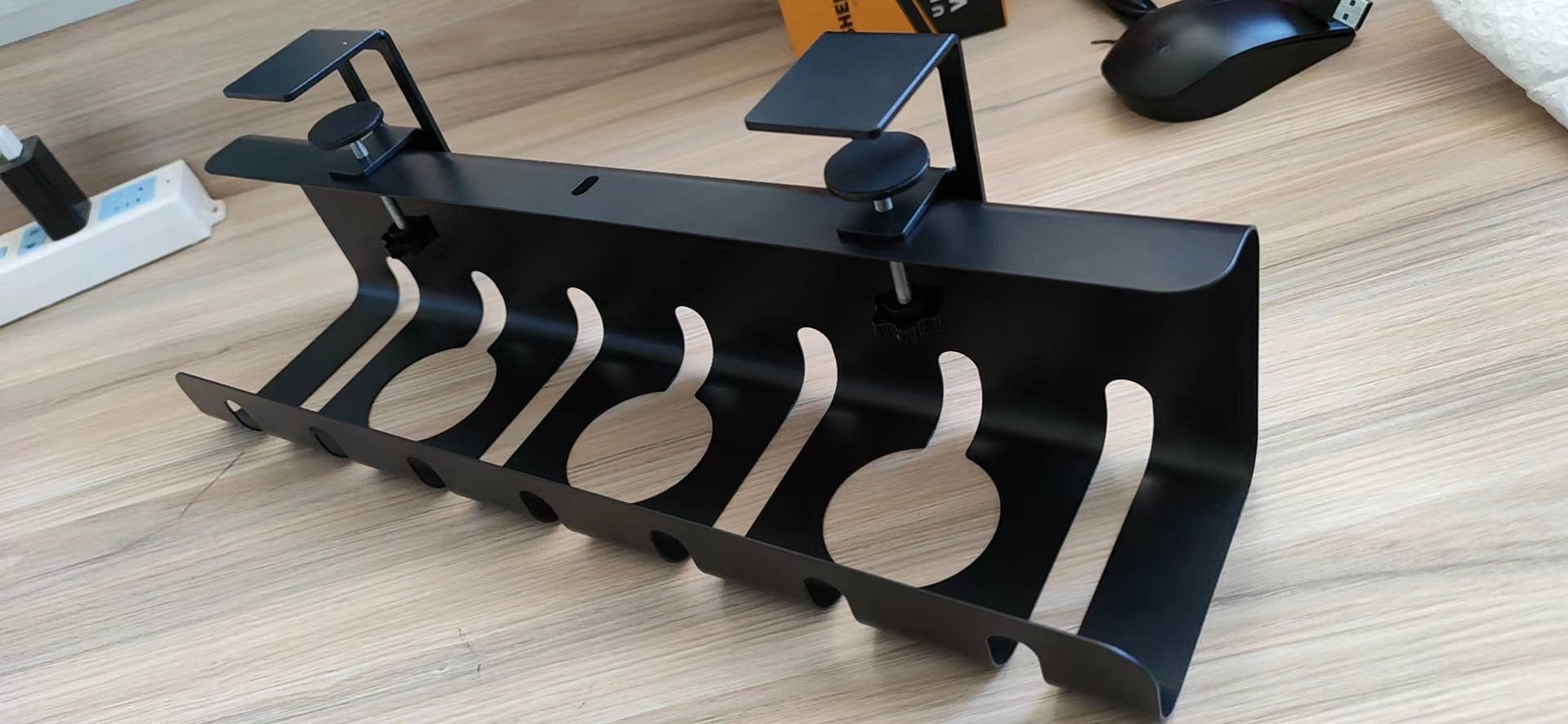 Metal No Drilling and Retractable Design for Neat Under Desk Cable Management Tray