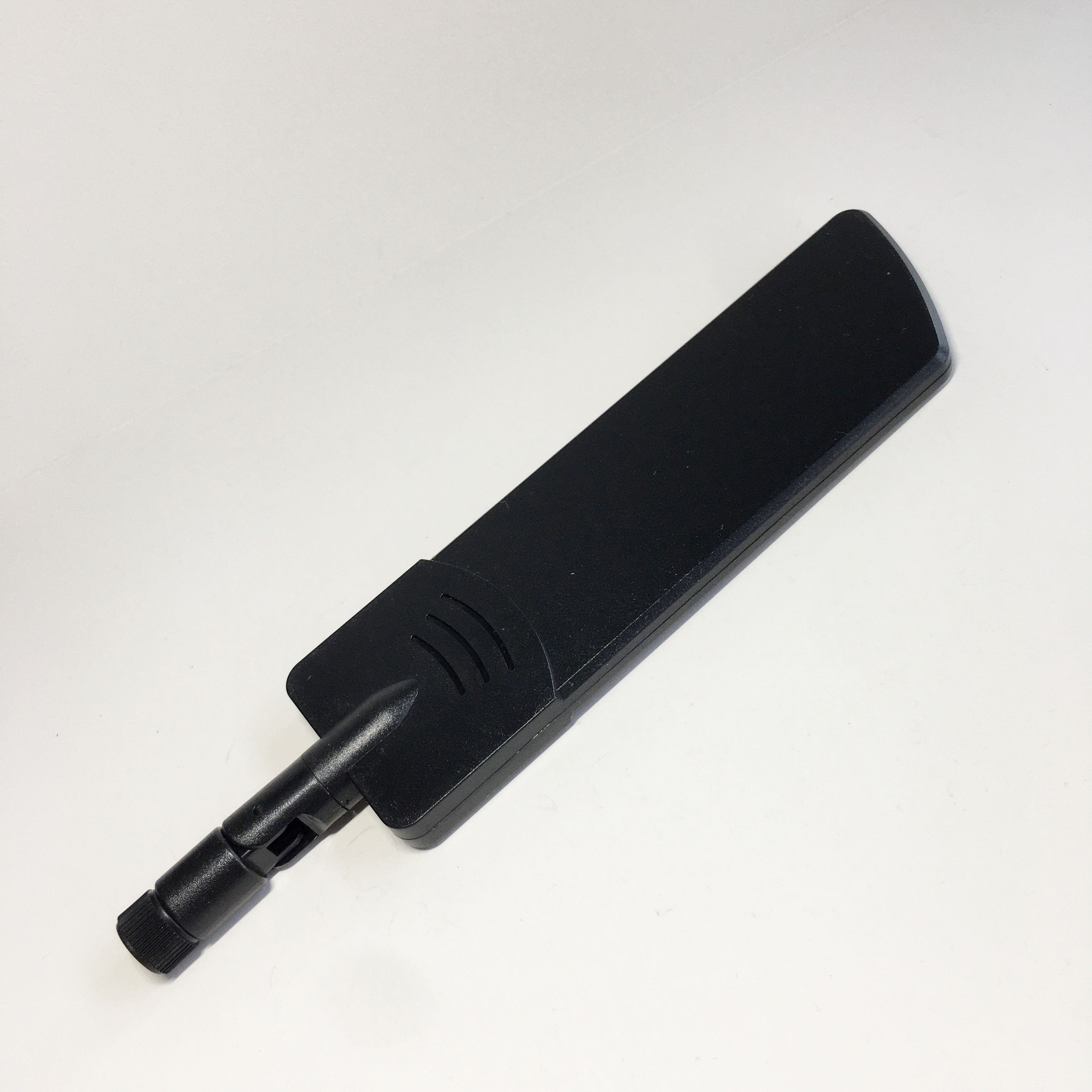 Multiband 5dBi 5G Communication Omnidirectional WiFi Antenna