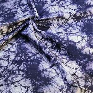 70gsm Calendering 100 Woven Polyester Fabric Lamination Printed For Jackets