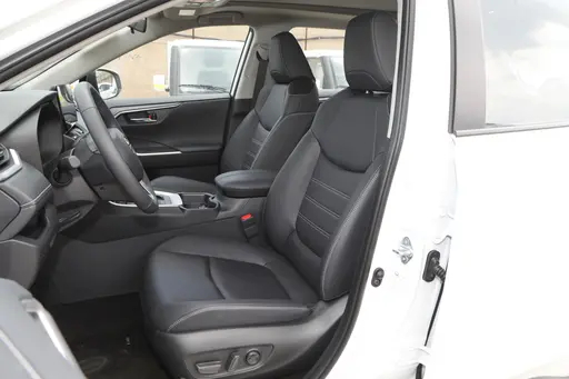 2023 To-yota RAV-4 Rongfang Twin-Engine E 2.5L 4*4 AWD Turbo with Automatic Gear Box Double Wish Bone Rear Suspension