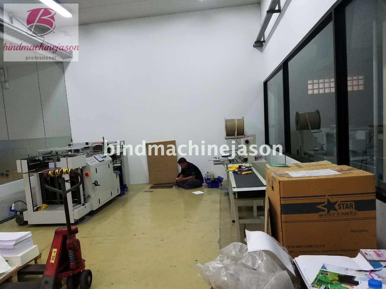 High speed notebook punching machine SPB550