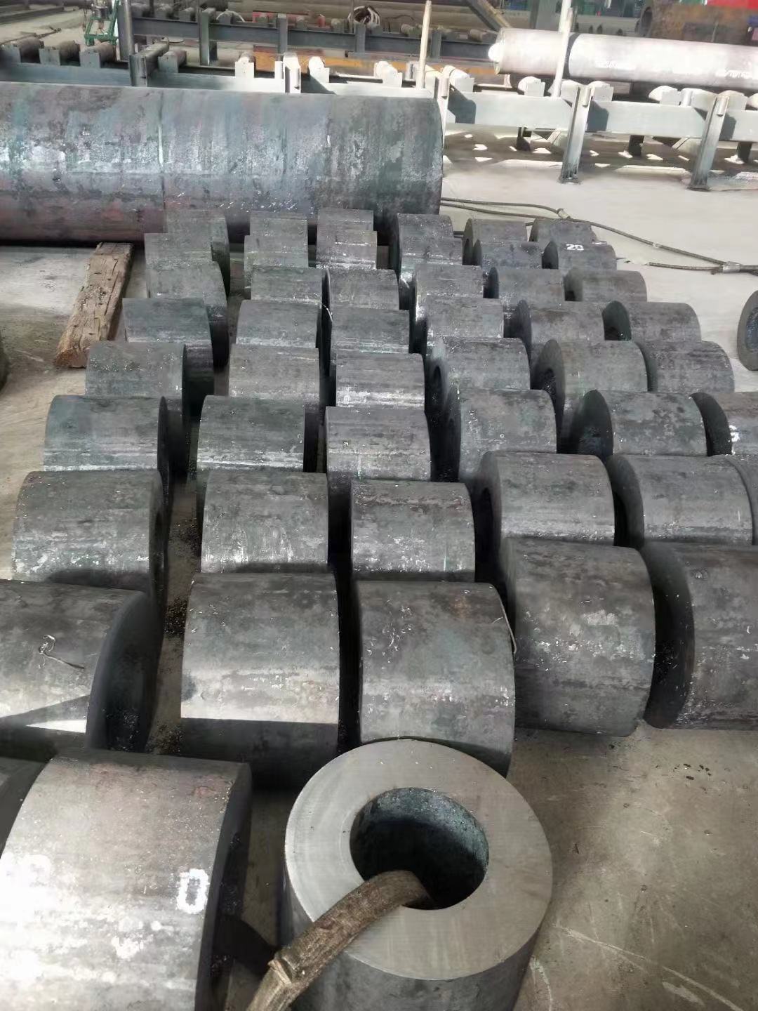 OEM Astm 316L 310S Stainless Seamless Hot Rolled Steel Pipe Matte Finish Length 1m-15m