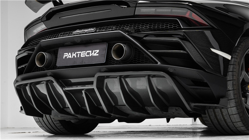 New Product Carbon Fiber Body Kit for Lamborghini Huracan EVO Huracan EVO Carbon Fiber Front Shovel Diffuser Spoiler