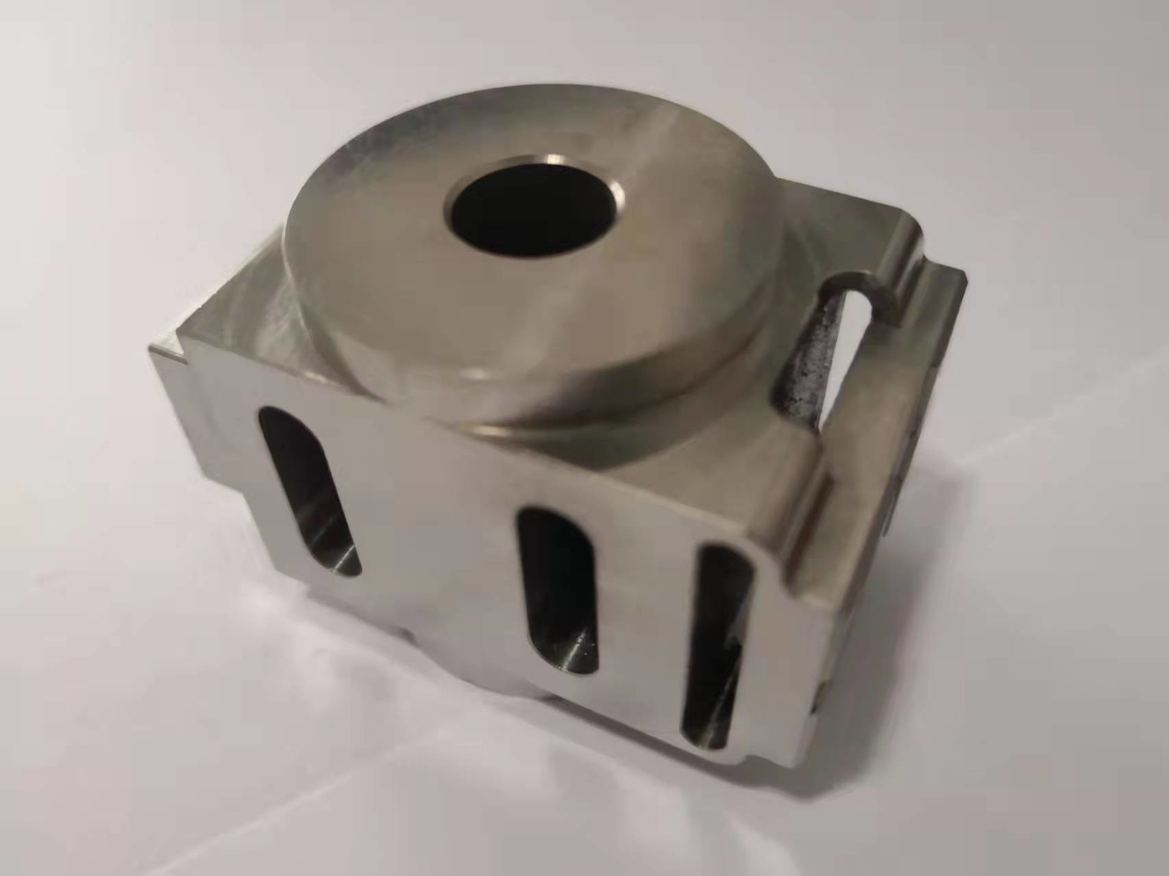Four Axis Precision CNC Machining Titanium Parts Grade 5 With Milling Service