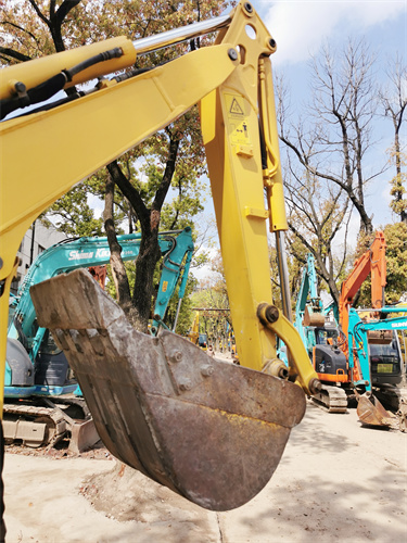 used komatsu pc10 pc18 pc20 pc30 pc35 pc40excavator also mini komatsu PC10 pc18 pc20 pc30 pc35 pc40 used excavator