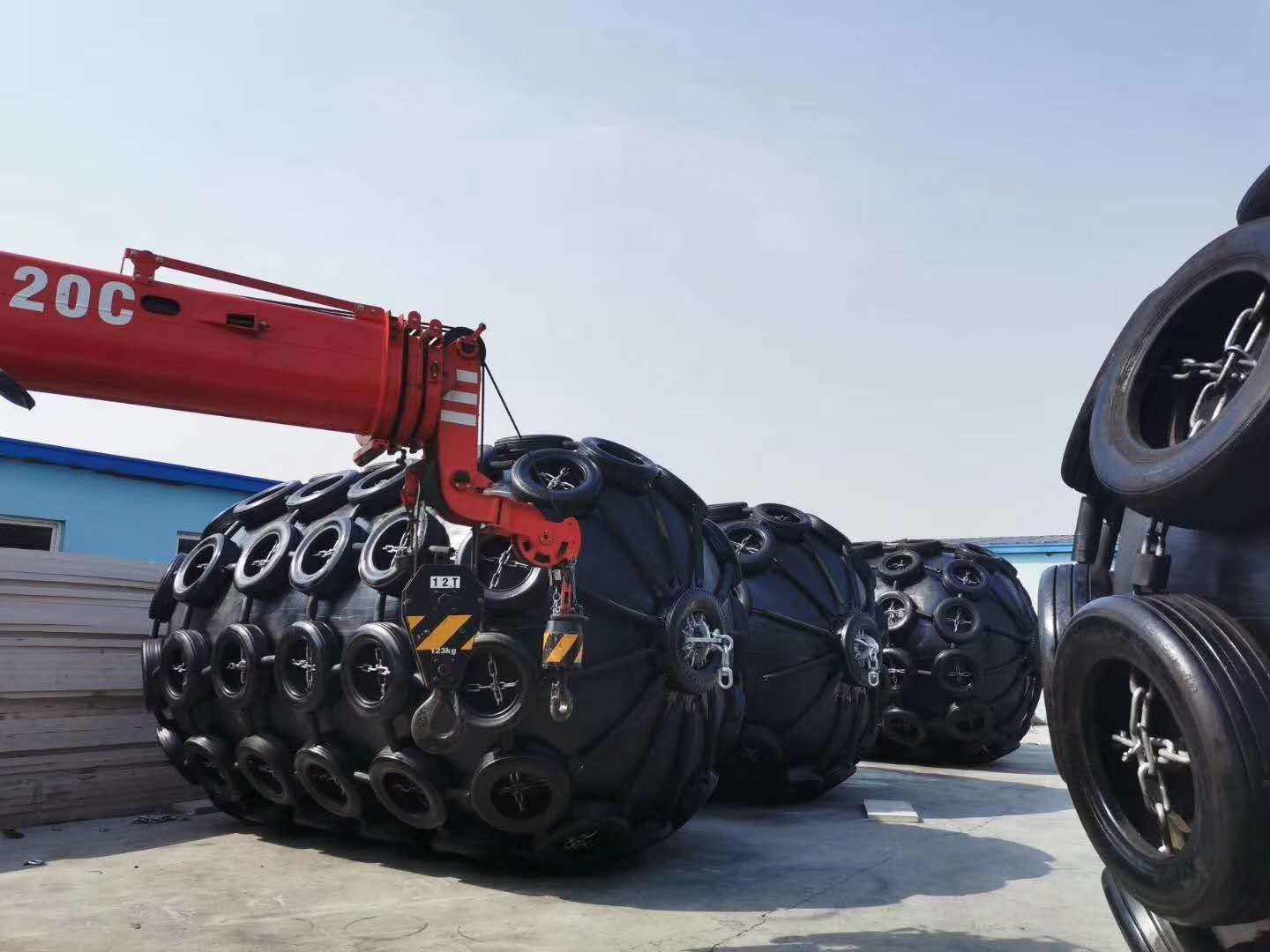 CCS Pneumatic Rubber Fender Ship Boat Dock Fenders Dockmarine