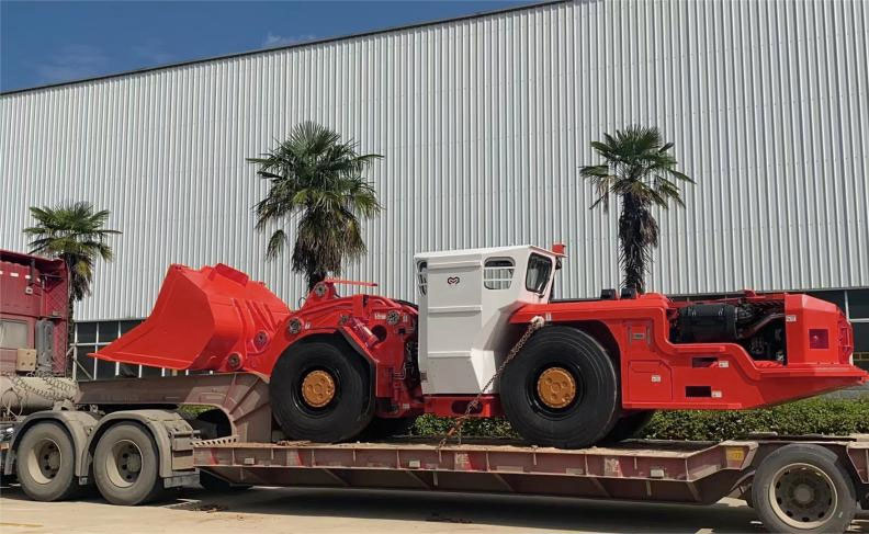 3.5cbm 7ton with Diesel Engine LHD Scooptram Mining Equipment Underground Loader